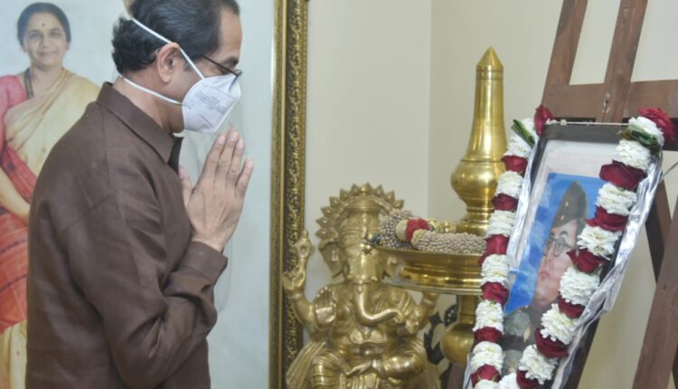 उद्धव ठाकरे