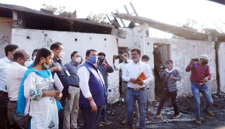 vijay wadettiwar visit to Bamboo training center