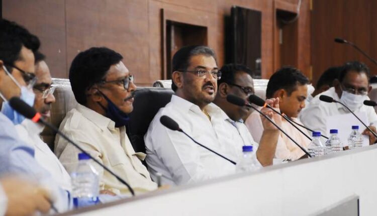 Sunil Kedar in Meeting