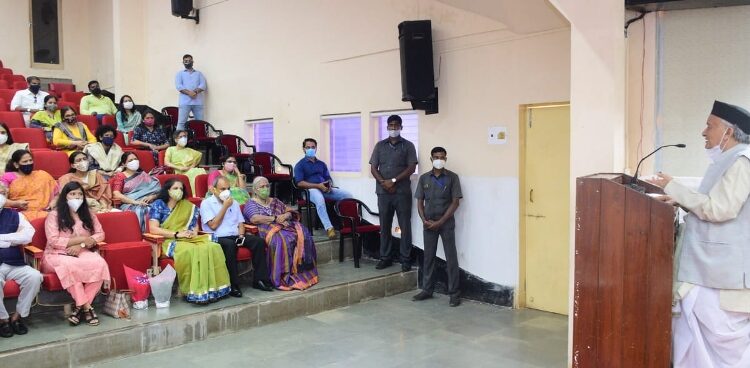 Hon Governor at SNDT University