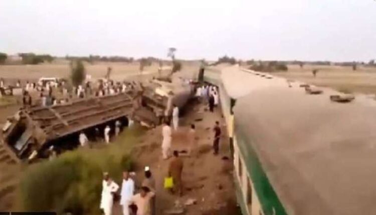 Pakistan-train-accident