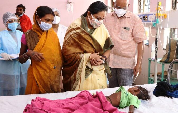 yashomati thakur visit hospital